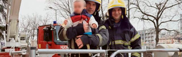 Из дима и ватре извлачио угрожене станаре