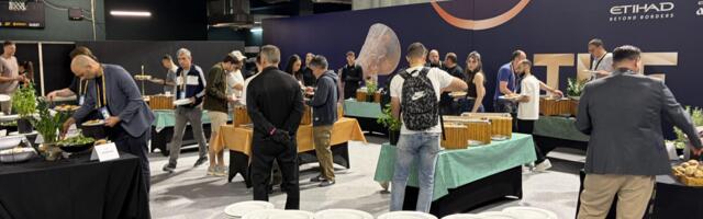 Pogledajte kako izgleda medija centar na Fajnal foru: Preko 1.000 novinara iz celog sveta, kamere na svakom koraku (VIDEO)