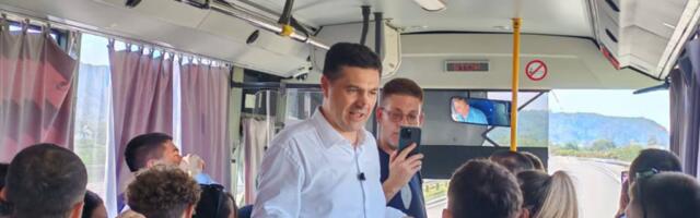 Pavlović: Raduje me što danas vidim veliki broj mladih Nišlija