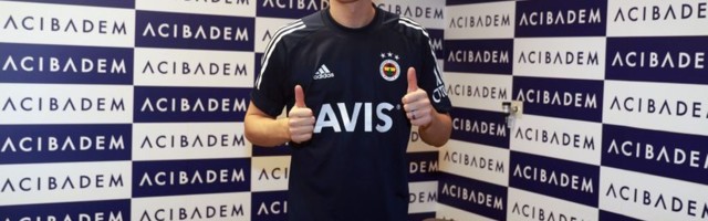 Ozil konačno debituje za Fener, šampion u nokdaunu