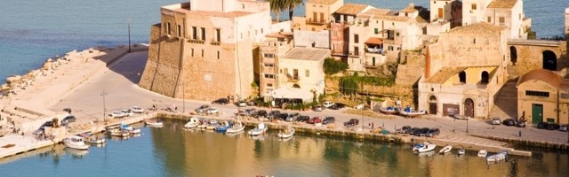 Gradić prodaje kuće za 1 evro, i daje 2.500 evra za renoviranje, ali postoji jedan ključan uslov!