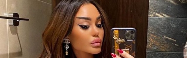 (FOTO) SVE PUCA OD LJUBAVI U NJENIM KOLIMA! Ana Korać uhvaćena sa rijaliti zvezdom!