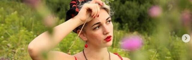 Ana je osedela sa 13 godina, danas ima kosu koja je inspiracija svim ženama sveta