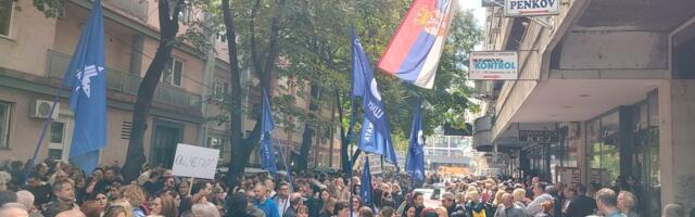 Prosvetari obustavljaju štrajk, nastavljaju pregovore sa Vladom Srbije