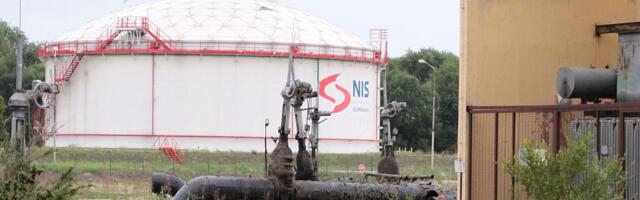 Vučić: Sutra važan sastanak o NIS-u, rafinerija u utorak prestaje sa radom