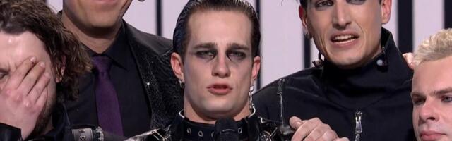 Ovo je devojka predstavnika Srbije na Evroviziji: Cela istetovirana i u pirsinzima, najveća mu je podrška: "Bravo ljubavi, idemo u Beč"