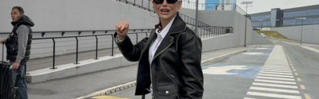 EMINA JAHOVIĆ SE BACILA POD AUTOBUS ZBOG NOVINARA! Drama na aerodromu, za dlaku izbegnut INCIDENT! (VIDEO, FOTO)