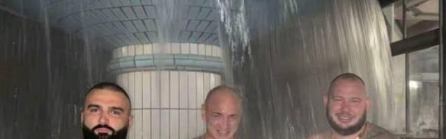 BATINAŠ IZ NOVOG PAZARA SE DRUŽIO SA ESTRADOM! Brutalno pretukao vlasnika firme, na Instagramu sa pevačia, rijaliti učesnicima, reperima.. (FOTO)