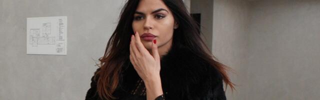 Manekenka (31) se RAZVELA I ISELILA IZ STANA SA DECOM, a sada se oglasila pevačica sa istom sudbinom i UPUTILA JOJ NEOČEKIVANE REČI (FOTO)