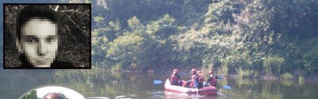 ĐORĐE JE RADIO U FABRICI, ALI NAJVEĆA ŽELJA MU JE OSTALA NEOSTVARENA! Stric utopljenog mladića na mestu pronalaska njegovog tela (FOTO)