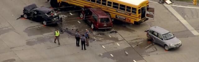 Trinaestogodišnja devojčica ukrala roditeljima automobil i napravila karambol na ulicama