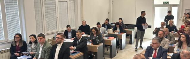 Nejasne fakture, milionski troškovi – odbornici Medijane traže krivične prijave protiv bivšeg rukovodstva zbog izveštaja Komisije