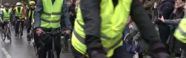 RODITELjI UPOZORAVAJU NA GRUBU ZLOUPOTREBU DECE: Koreografi u Beču pozvali na doček studenata
