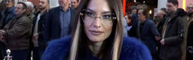 Mirka Vasiljević snimila lice izbliza i svi se pitaju šta joj se desilo: "Deluje da je baš smršala..."