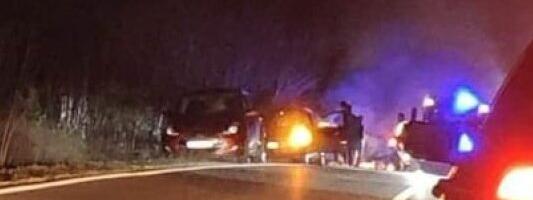 Drama na putu Niš-Priština: Automobil izgoreo u vožnji (FOTO)