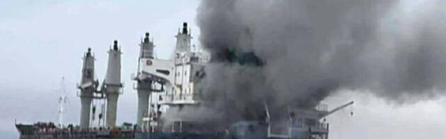 Pogođen teretni brod u Ormuskom moreuzu: Izbio veliki požar, posada evakuisana