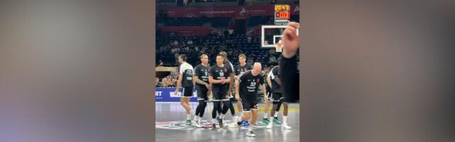 Odjekivala Arena: Navijači Partizana priredili "dobrodošlicu" za košarkaše Baskonije!
