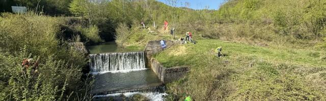 Akcijaši iz Jagodine i Kragujevca u nedelju očistili branu nekadašnjeg Dulenskog jezera