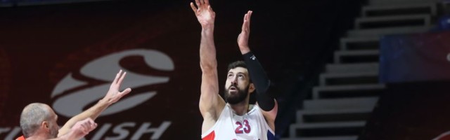 Šengelija demantovao tuču sa Džejmsom