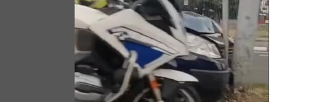 Sudar autobusa i auta na Karaburmi (VIDEO)