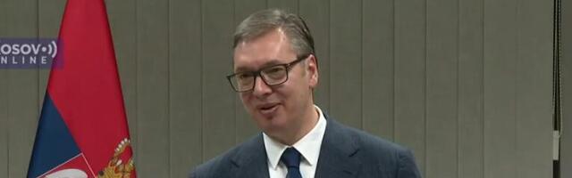 "ŽAO MI JE LJUDI KOJI MORAJU DA TRPE TEROR AGRESIVNIH KOJI NEMAJU ARGUMENT": Vučić se obratio iz Brisela