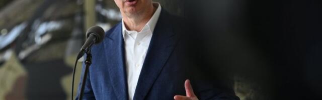Predsednik Vučić na pokaznoj vežbi Žandarmerije
