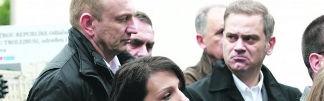 SAMO SE STRPI DEČKO! To “kao” videćeš u ponedeljak! Stefanović se čudi gde su njegovi računi