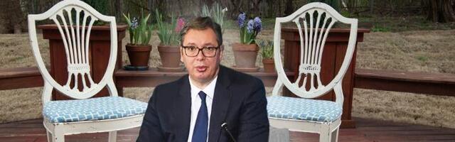 Ne postoje DVE STOLICE , već samo JEDNA - na kojoj sedi VUČIĆ