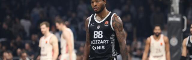 Misteriozna poruka Tajrika Džonsa nakon što su ga Grobari vređali na utakmici, zabranio je komentare