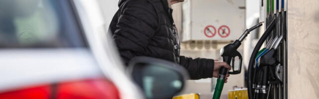 Бензинске пумпе у Европи биће празне већ око 20. априла, упозорава Дмитријев