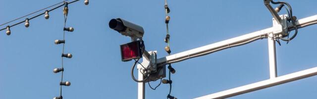 Trik kojim se  automobili štite od kamera za brzinu: Veruje se da 1 od 15 vozača koristi ovu tehnologiju