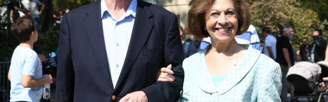 "Svet se i dalje suočava sa iskušenjima!" Prestolonaslednik Aleksandar Karađorđević je dirnuo mnoge božićnom čestitkom