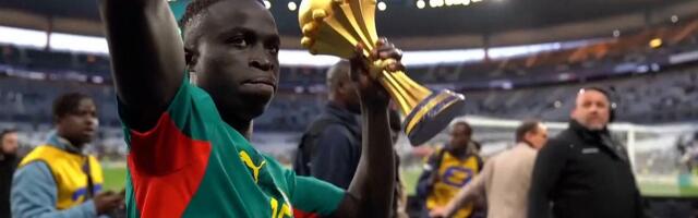 Senegal ipak proslavio trofej iako im je otet, pogledajte kako je izgledala ponosna fešta u Parizu