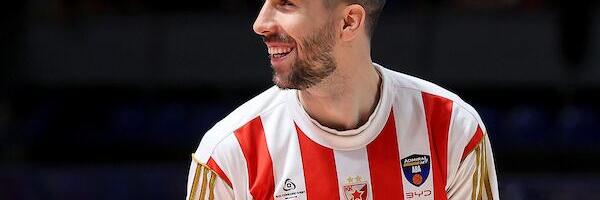 "ZAČUDILI SU SE NAVIJAČI ŠTO SAM IZAŠAO..." Dobrić o trenutku kada ga je Obradović izveo iz igre, pa vratio posle zvižduka