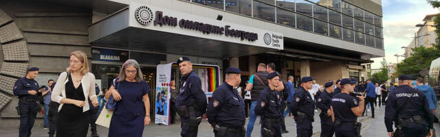 Protest protiv Europrajda: Tamjan ispred Prajd hausa