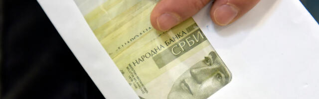 Najavljeno povećanje plata u prosveti: Igara bez hleba