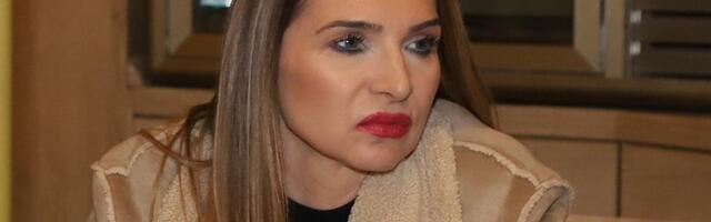 PEVAČICA SE SNIMALA TELEFONOM, PA JOJ SPAO FILTER! Ovaj video-snimak naše zvezde svi komentarišu na društvenim mrežama (GALERIJA)