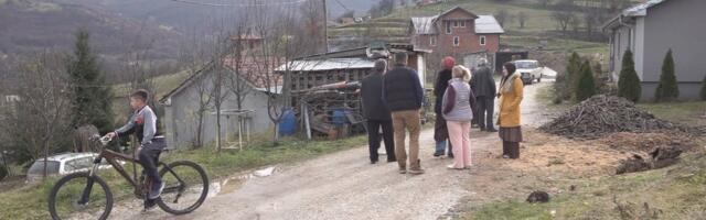 Na Dan ljudskih prava mještani Vražogrnaca vode borbu za pitku vodu i kanalizaciju