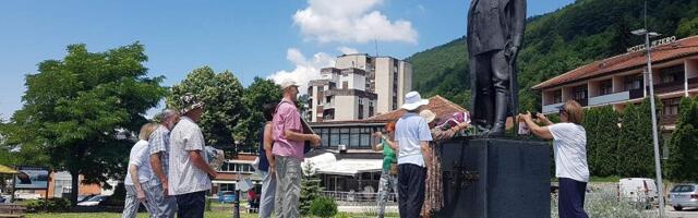 Venci u slavu vojskovođe