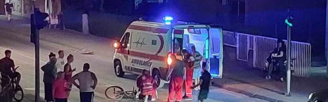 Povređena žena na raskrsnici u Leskovcu, mladić je oborio s bicikla električnim motorom