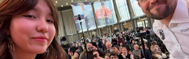 Šahistkinja tražila selfi s Magnusom Karlsenom pre partije: On se slikao, pa ustao da je prijavi zbog telefona