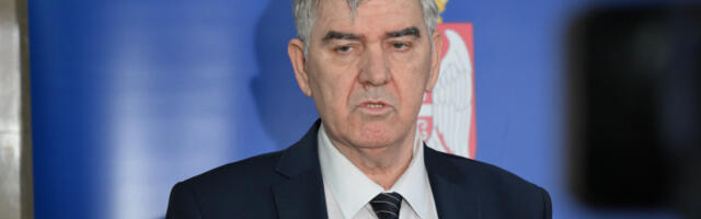 Министар Бериша најоштрије осудио паљење мађарске заставе у Суботици