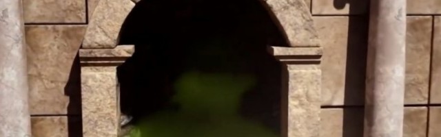 (VIDEO) SVET NA NOGAMA, OTKRIVENA SMRTONOSNA TAJNA RIMSKIH VRATA PAKLA! Sve što bi se približilo ulazu umiralo bi momentalno!