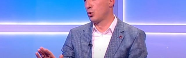 CELA SRBIJA ZNA-BOŠKO LAŽE ČIM ZINE! Đurić: Srpskim interesima su Obradovićevi koalicioni partneri rado trgovali, a predsednik Vučić se bori za te interese!