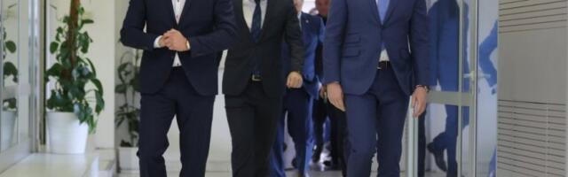 ZVEZDA JE U JEDNOM DANU OZVANIČILA TRI TRANSFERA! Evo koliko su na Marakani ZARADILI njihovom PRODAJOM!