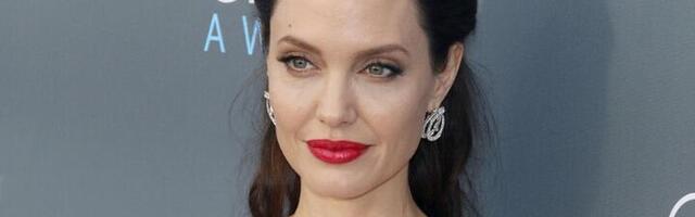 Anđelina Džoli nije htela ni da pogleda Breda Pita! Njen izraz lica sve govori (FOTO)