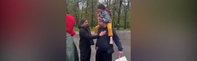 Sramota! Teroristi blokaderi u Košutnjaku napali oca koji je se ćerkom krenuo u vrtić (VIDEO)