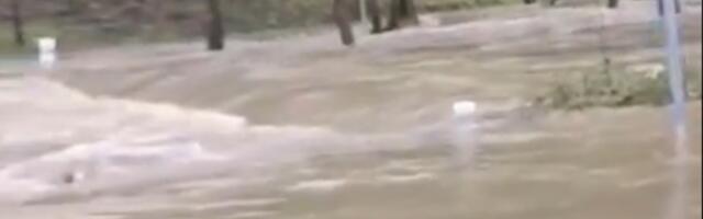 PANIKA U ZEMLJI U KOJU RADO IDU SRBI Nevreme izazvalo poplave i klizišta - naređena hitna evakuacija