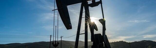 Barel nafte dostigao cenu od skoro 105 dolara