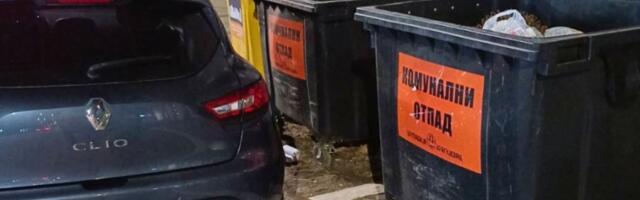 APEL JKP  Šumadija : Ne parkirajte pored kontejnera i ne bacajte žar u njih (FOTO)